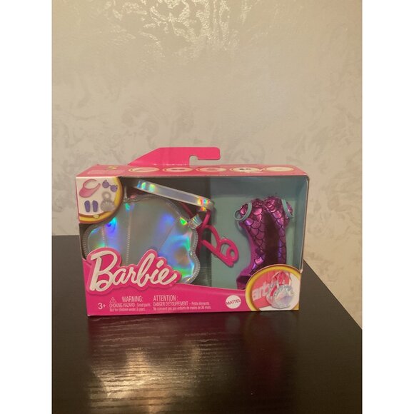Barbie Swim N Dive Accessory Set With Bag Shoes & Surprise Items For Dolls - Picture 1 of 6